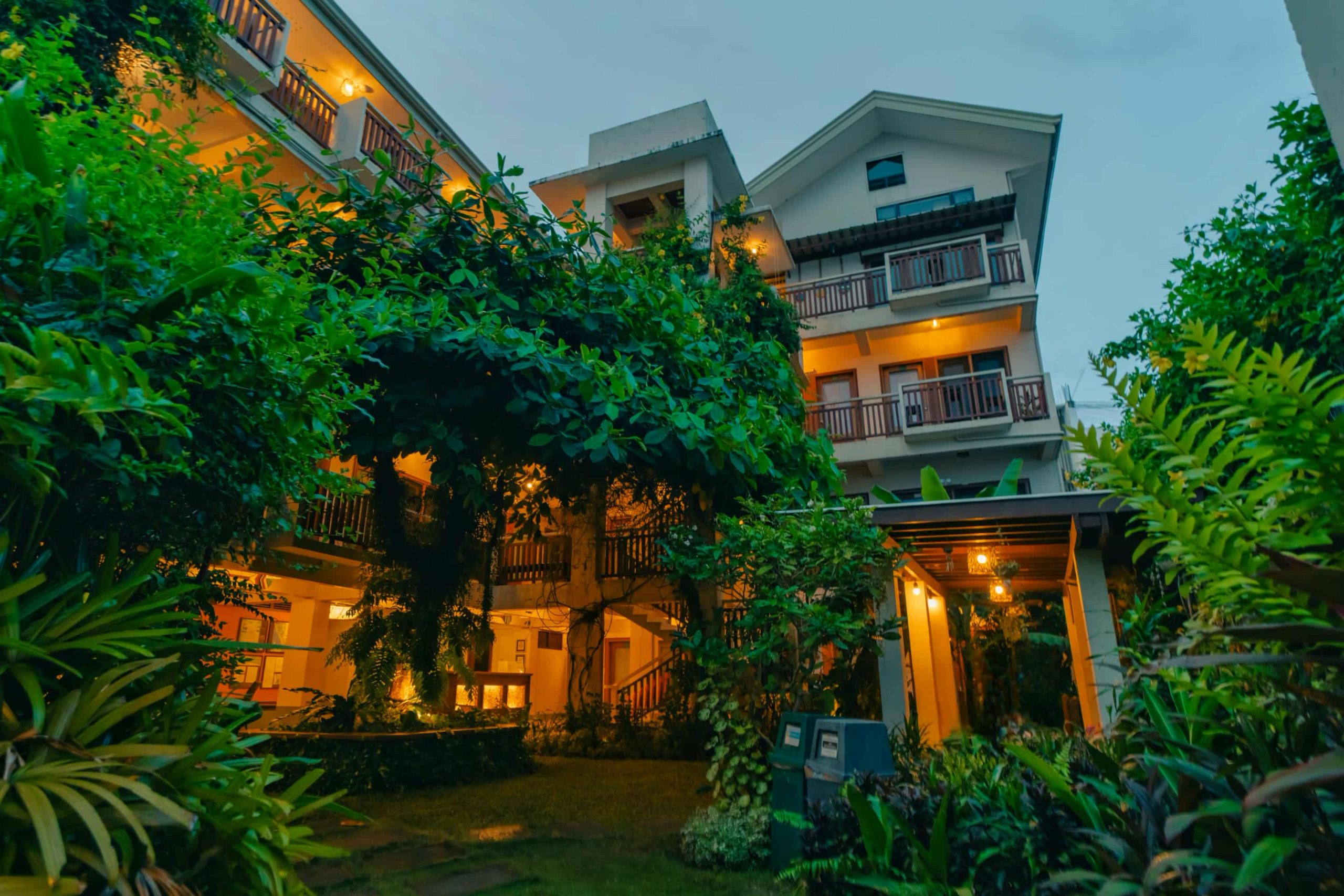 Skip The Rush! Plan Your Boracay Holiday Vacation Early: Stay at Agos Boracay Rooms + Beds