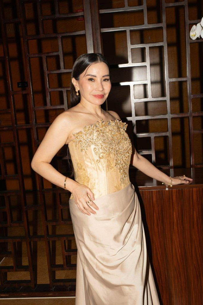 Dr. Michelle Slatensek