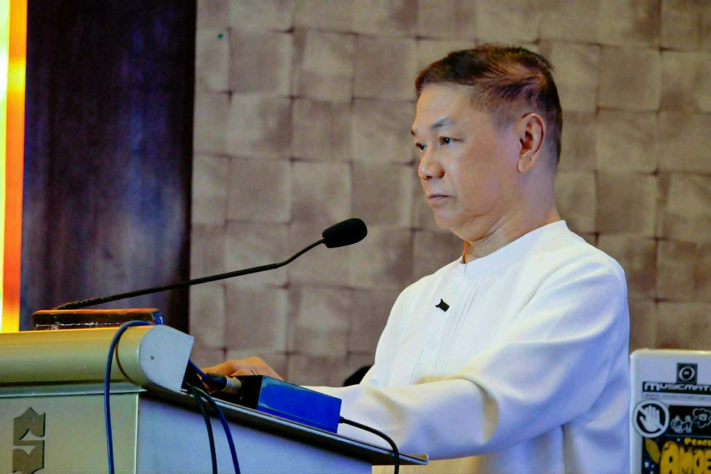Pastor Ed Lapiz